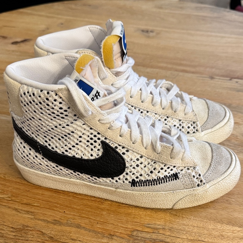 Nike Blazer 77 White and Black Sneakers